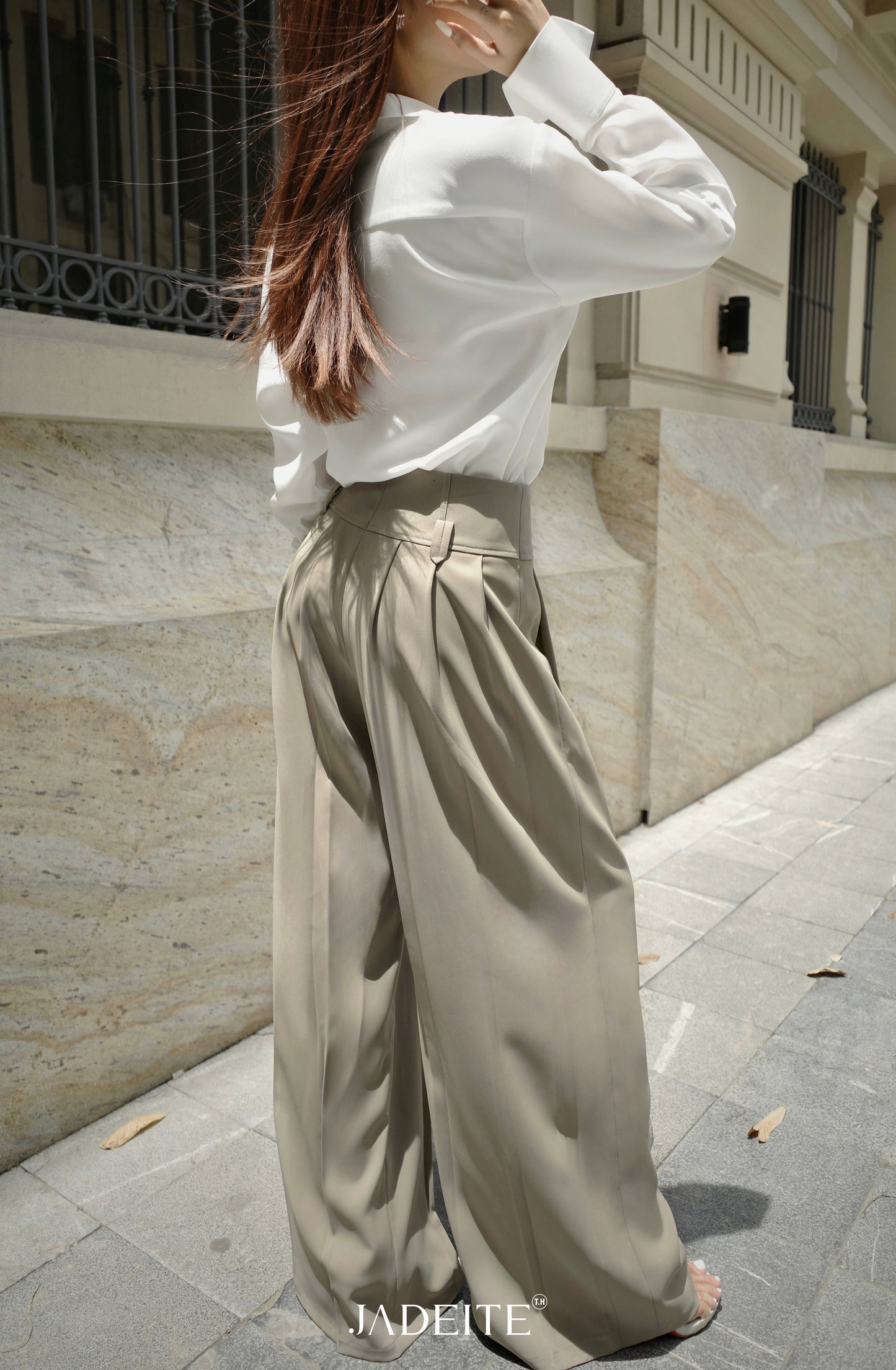 Scar Gile Croptop Planny White Skirt Sammy Moss Pants