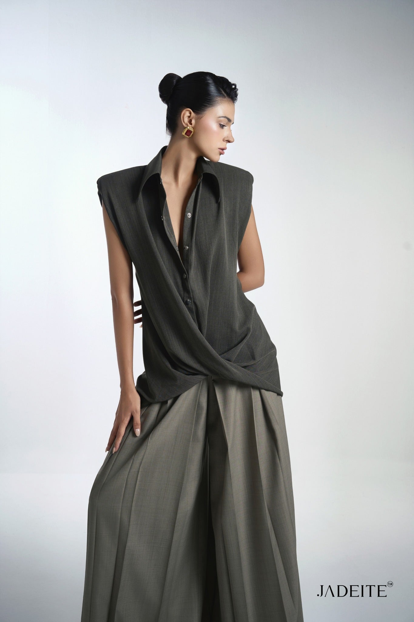 Twist Moss Green Shirt & Van Ash Grey Pants