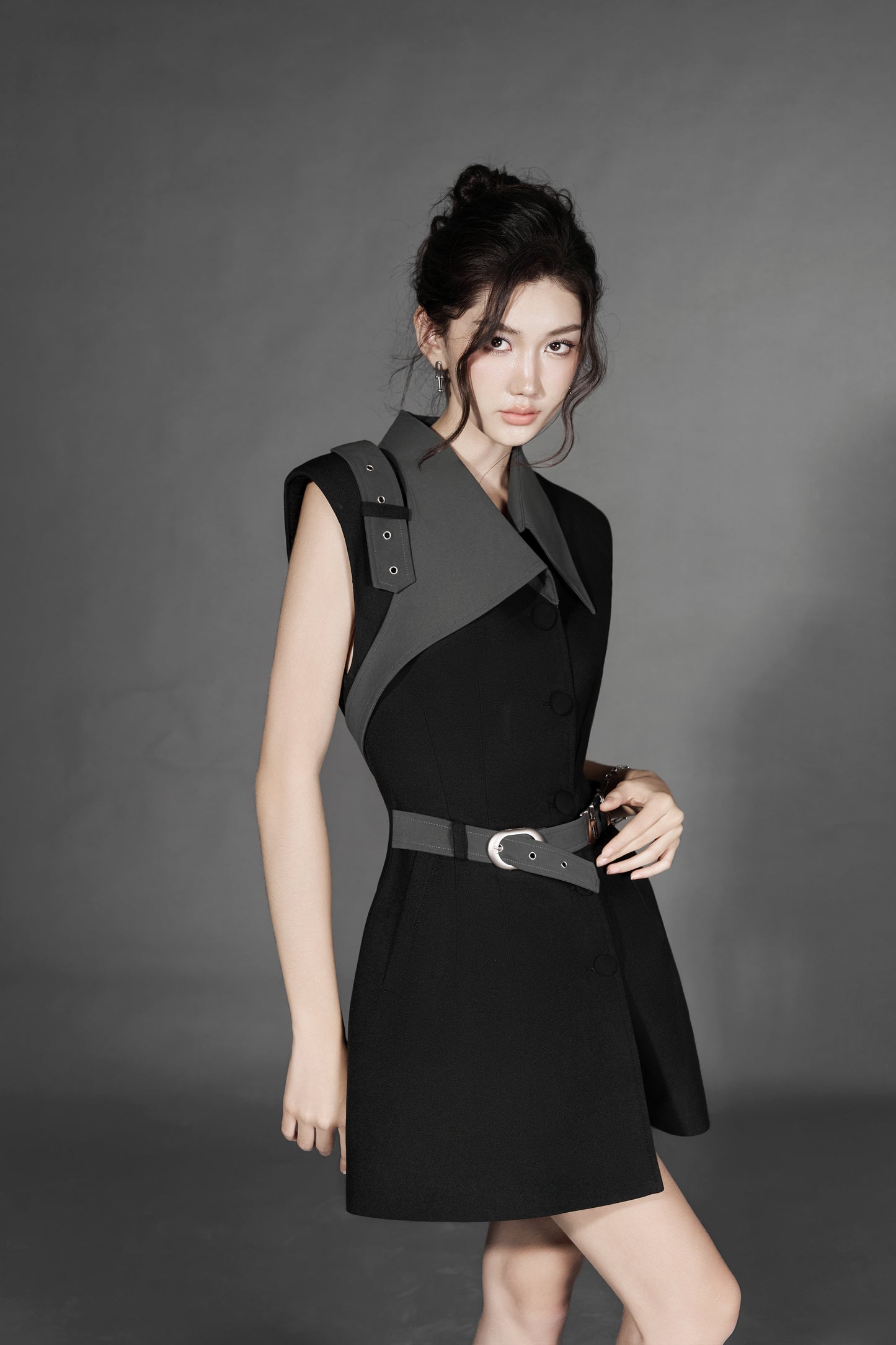 Collar-Belt B vest dress Black and Coffe